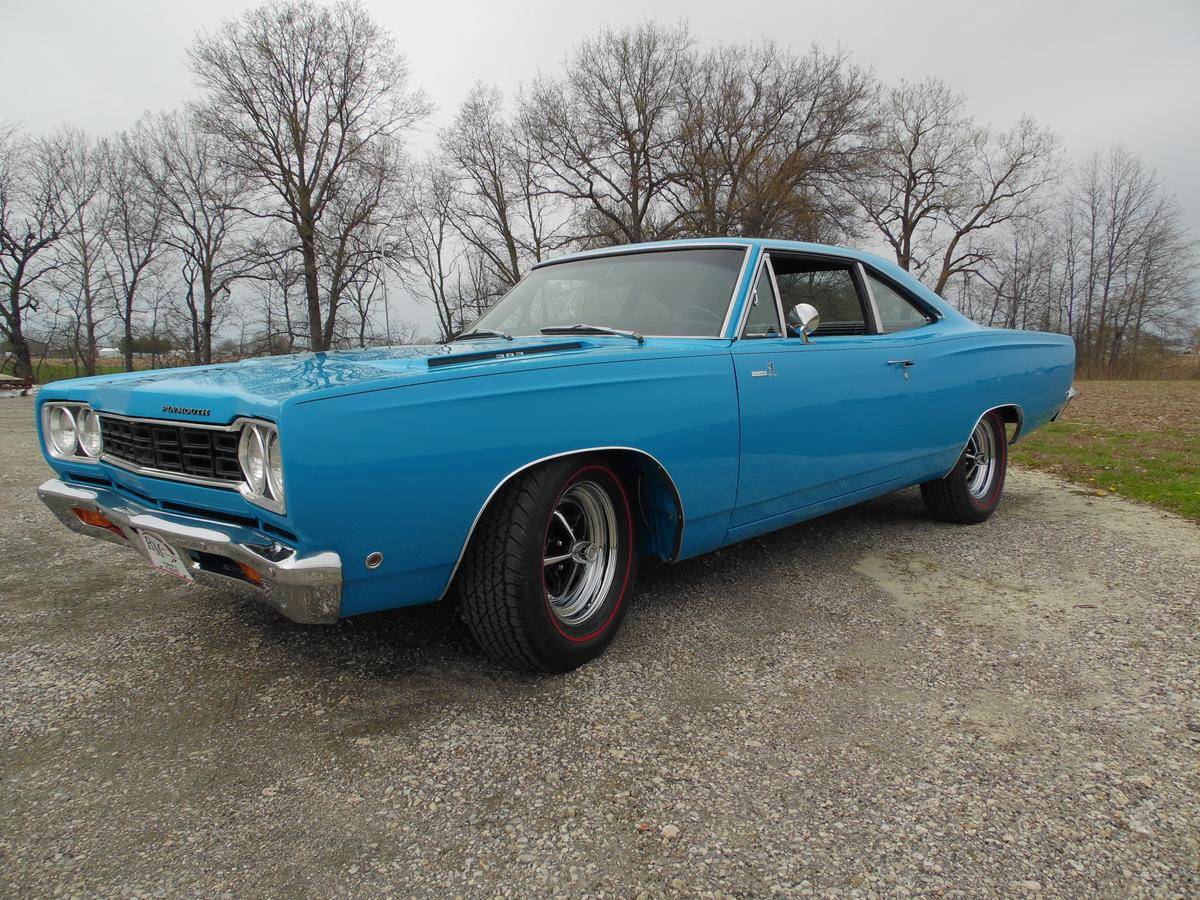 Attached picture 1968 99 Road Runner Petty blue.jpg
